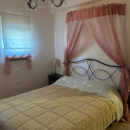 Apartment έν λεβίδι *