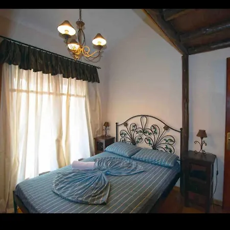 έν λεβίδι Apartment *