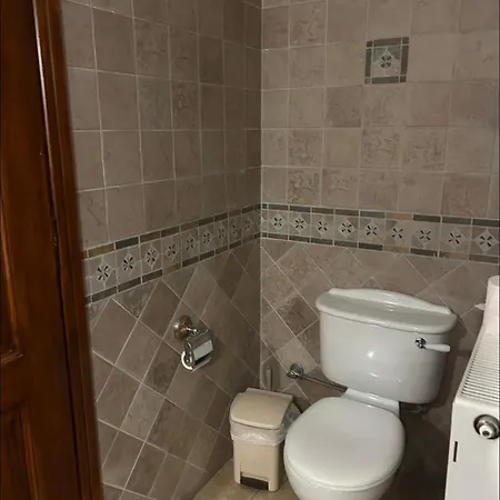 Apartment έν λεβίδι *